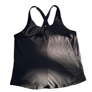 UNDER ARMOUR | keyhole tank